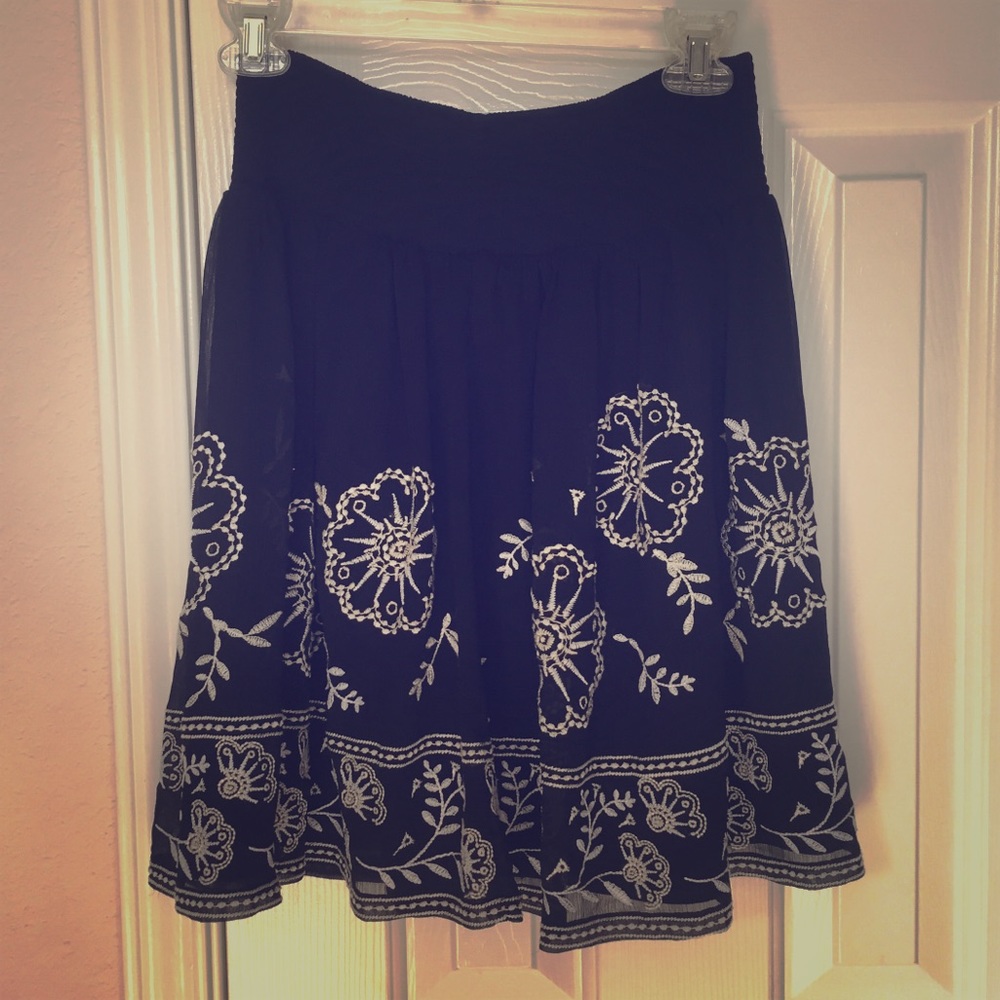 White House Black Market Skirt